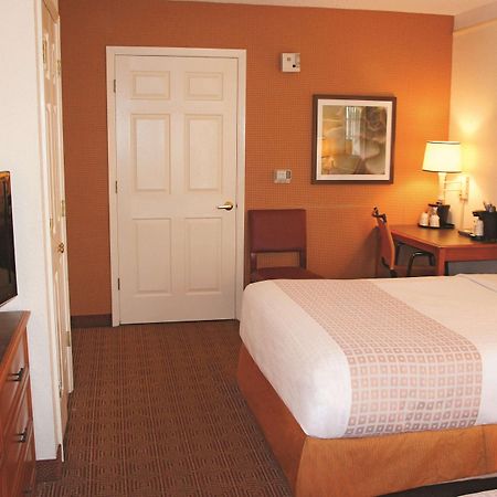 Baymont By Wyndham San Antonio South Park Hotel Ngoại thất bức ảnh
